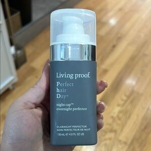 Living Proof Perfect Hair Day Night Cap